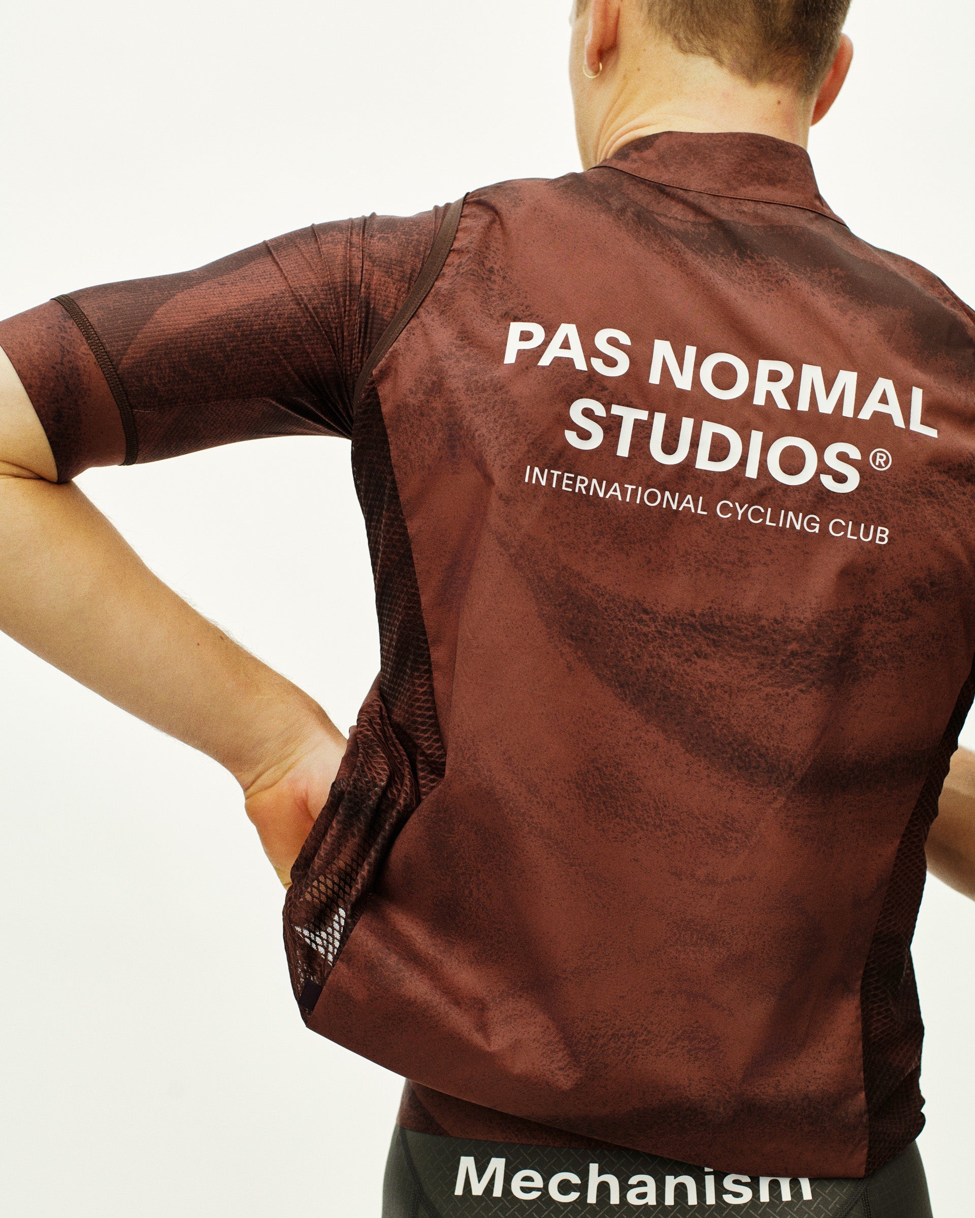 Mechanism Stow Away Gilet